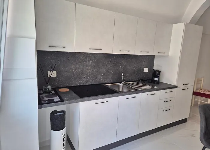 House Marena Apartman *